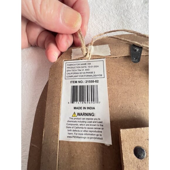 NWT Handcrafted Bone & Resin Blue White Photo Frame Stripe 5 x 7 Vertical Oval - Picture 5 of 10